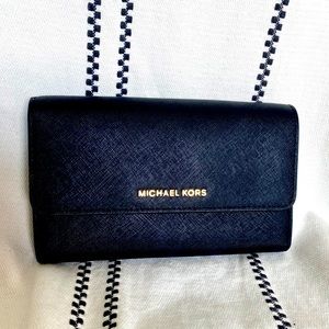 Michael Kors Jet Set Large Phone Crossbody